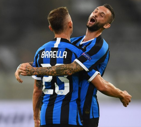 赫内斯：凯恩会在拜仁踢到2027年，在伦敦时他要靠保镖生活