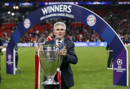 足球中超球队失误频频，主帅暴怒