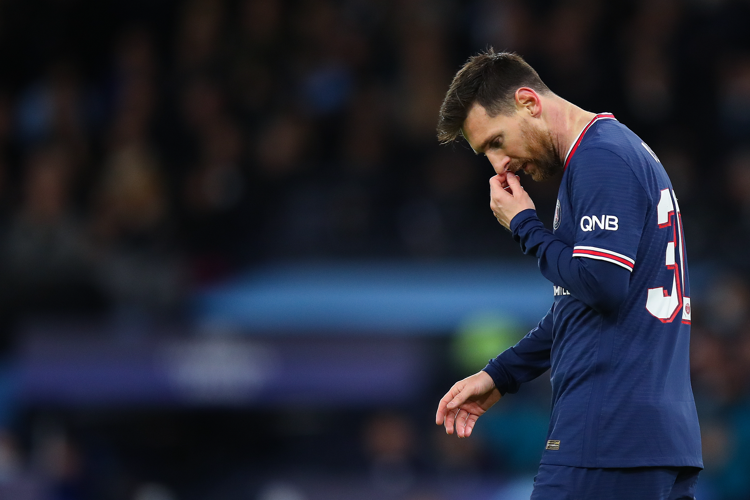 弗法纳：帕尔默来自不同的星球，他与姆巴佩、登贝莱很接近（弗法纳：帕尔默仿佛异星来客，实力已接近姆巴佩和登贝莱）