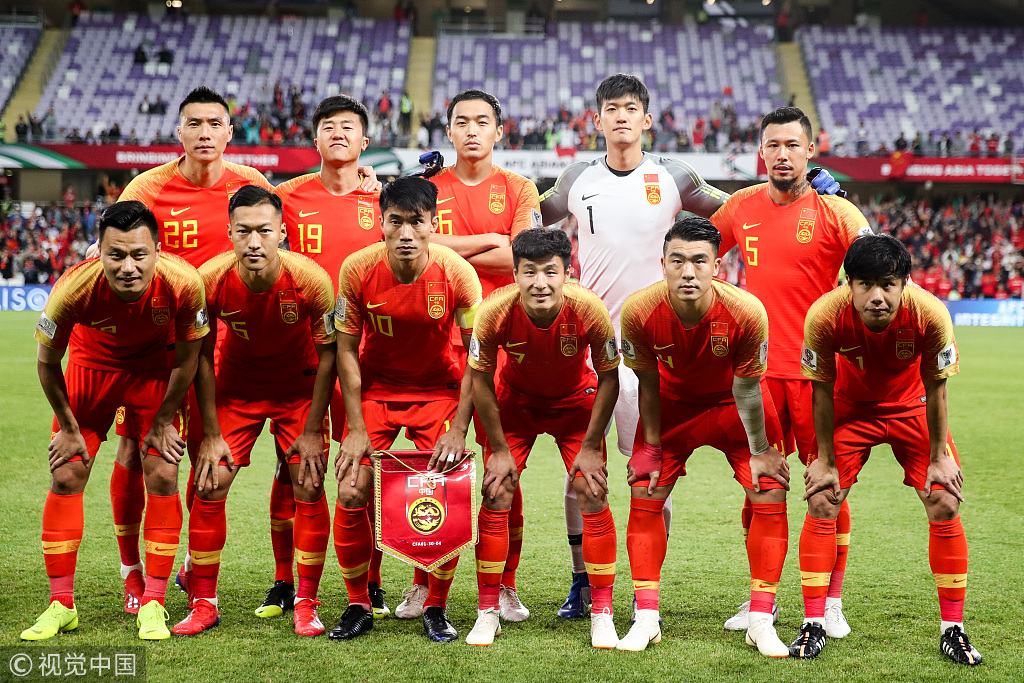 基本锁定世界杯席位，哈兰德和挪威队友赛后在更衣室激情庆祝