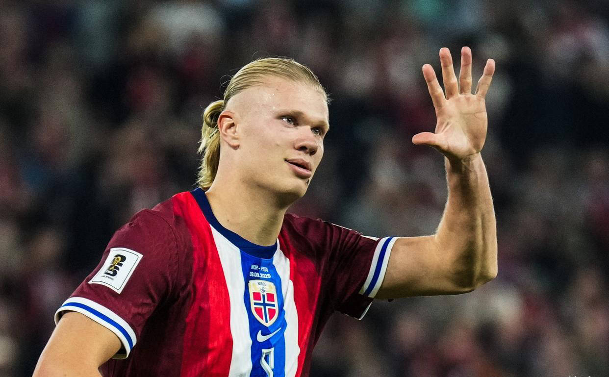 阿德巴约：卡拉格不尊重萨拉赫，他只是幸运出生在利物浦（阿德巴约批卡拉格不尊重萨拉赫：他不过是个生在利物浦的幸运儿）