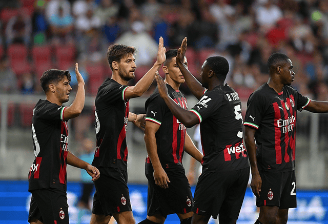 狮吼官方：因脑震荡协议，克莱因无缘出战麦克阿瑟（狮吼通报：遵循脑震荡程序，克莱因缺席对阵麦克阿瑟之战）