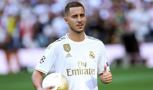 葡杯巨大争议！裁判VAR花12分钟确认点球，葡体起死回生（葡杯判罚风波：VAR耗时12分钟认定点球，葡体绝境重生）