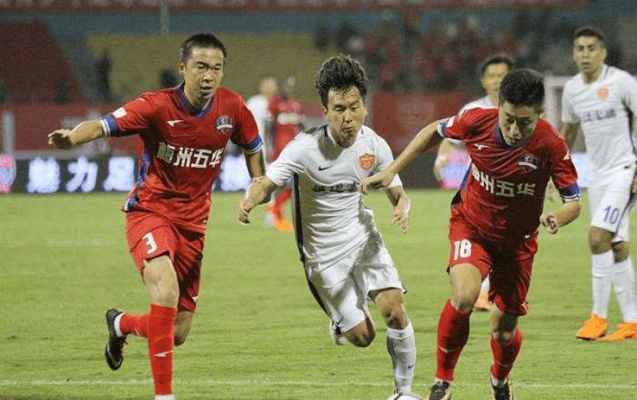 赫内斯谈拜仁明年目标：国内双冠王，在欧冠尽可能走远一些